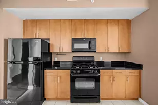 715 6th St NW, Washington, DC 20001 - Photo 11