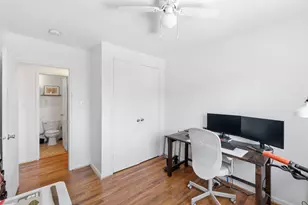 526 Kenyon St NW, Washington, DC 20010 - Photo 17