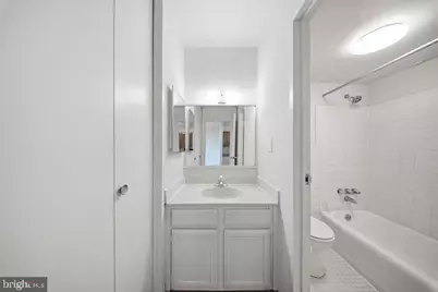 2800 Wisconsin Avenue NW #709, Washington, DC 20007 - Photo 7
