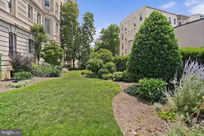 1852 Columbia Road NW #401, Washington, DC 20009 - Photo 25