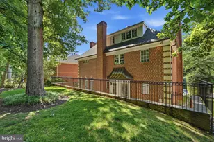 4101 Parkglen Ct NW, Washington, DC 20007 - Photo 7