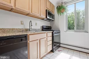 4200 Cathedral Ave NW, Washington, DC 20016 - Photo 9