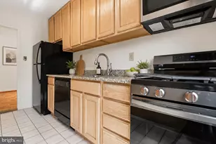 4200 Cathedral Ave NW, Washington, DC 20016 - Photo 9