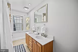 644 E St SE, Washington, DC 20003 - Photo 23