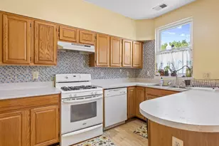 3714 Roosevelt Pl NE, Washington, DC 20019 - Photo 9