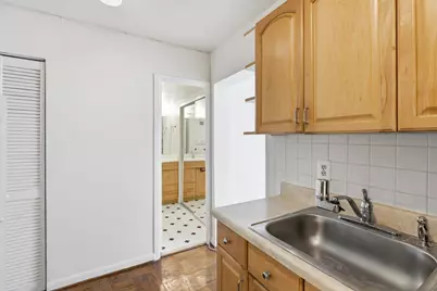 922 24th Street NW #418, Washington, DC 20037 - Photo 7
