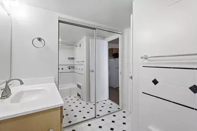 922 24th Street NW #418, Washington, DC 20037 - Photo 9