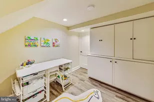 4831 Calvert St NW, Washington, DC 20007 - Photo 35