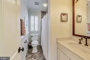4831 Calvert St NW, Washington, DC 20007 - Photo 31