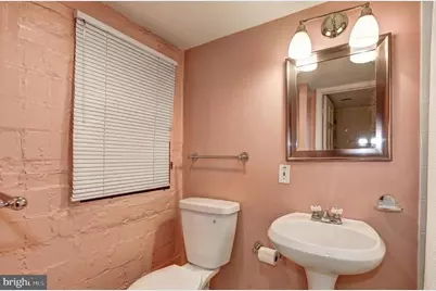 2116 37th Street NW, Washington, DC 20007 - Photo 15