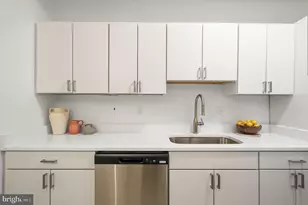 2032 Belmont Road NW, Washington, DC 20009 - Photo 27