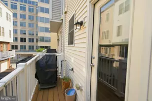 349 L St SE, Washington, DC 20003 - Photo 11