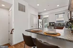 349 L St SE, Washington, DC 20003 - Photo 17