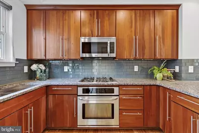 349 L Street SE, Washington, DC 20003 - Photo 13