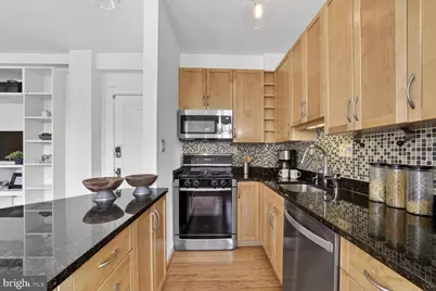 2707 Adams Mill Road NW #400, Washington, DC 20009 - Photo 11