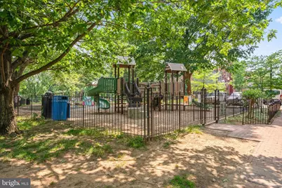 2500 Q Street NW #524, Washington, DC 20007 - Photo 43