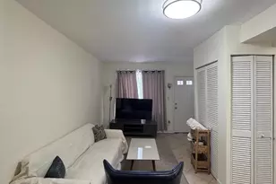 978 Mt Olivet Rd NE, Washington, DC 20002 - Photo 9