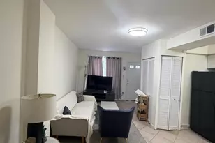 978 Mt Olivet Rd NE, Washington, DC 20002 - Photo 3