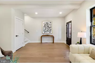 21 16th Street SE, Washington, DC 20003 - Photo 3