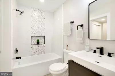 21 16th Street SE, Washington, DC 20003 - Photo 29
