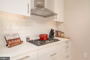 777 C St SE, Washington, DC 20003 - Photo 11