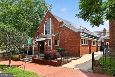 653 11th Street NE, Washington, DC 20002 - Photo 5