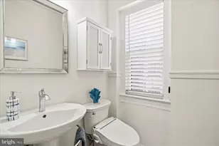 2227 20th St NW, Washington, DC 20009 - Photo 15