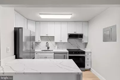 1325 18th Street NW #307, Washington, DC 20036 - Photo 13
