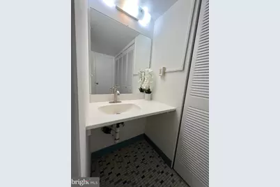 922 24th Street NW #406, Washington, DC 20037 - Photo 15