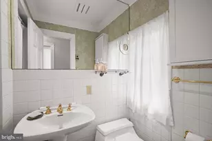 2802 N St NW, Washington, DC 20007 - Photo 19
