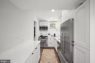 2802 N St NW, Washington, DC 20007 - Photo 17