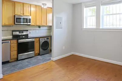 1815 A Street SE #101, Washington, DC 20003 - Photo 5
