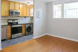 1815 A St SE, Washington, DC 20003 - Photo 5