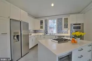 4007 49th St NW, Washington, DC 20016 - Photo 5