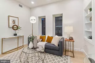 733 8th St SE, Washington, DC 20003 - Photo 5