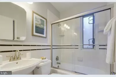 1727 Massachusetts Avenue NW #316, Washington, DC 20036 - Photo 11