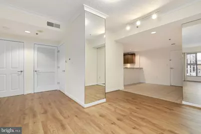 777 7th Street NW #832, Washington, DC 20001 - Photo 9