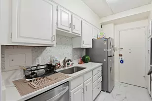 4740 Connecticut Ave NW, Washington, DC 20008 - Photo 11