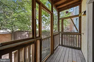 406 10th St SE, Washington, DC 20003 - Photo 23