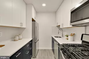 2400 41st St NW, Washington, DC 20007 - Photo 9
