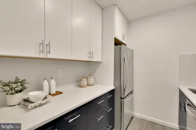 2400 41st Street NW #212, Washington, DC 20007 - Photo 11