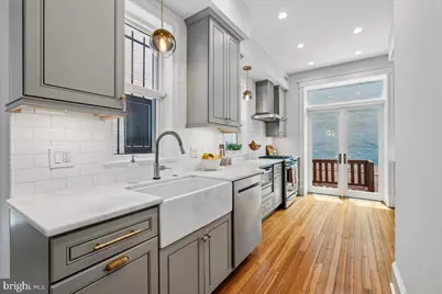 1105 G Street SE, Washington, DC 20003 - Photo 21