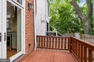 1105 G St SE, Washington, DC 20003 - Photo 27