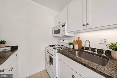630 11th Street NE #302, Washington, DC 20002 - Photo 5