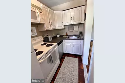 4029 Benton Street NW #302, Washington, DC 20007 - Photo 5