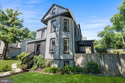2410 20th Street NE, Washington, DC 20018 - Photo 3