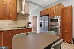 229 10th St NE, Washington, DC 20002 - Photo 11