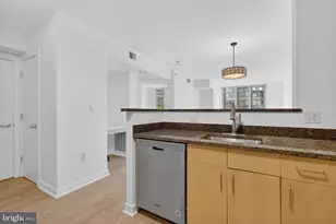 1000 New Jersey Ave SE, Washington, DC 20003 - Photo 15