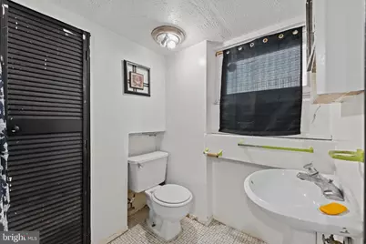 2405 Rhode Island Avenue NE, Washington, DC 20018 - Photo 17