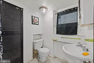 2405 Rhode Island Ave NE, Washington, DC 20018 - Photo 17